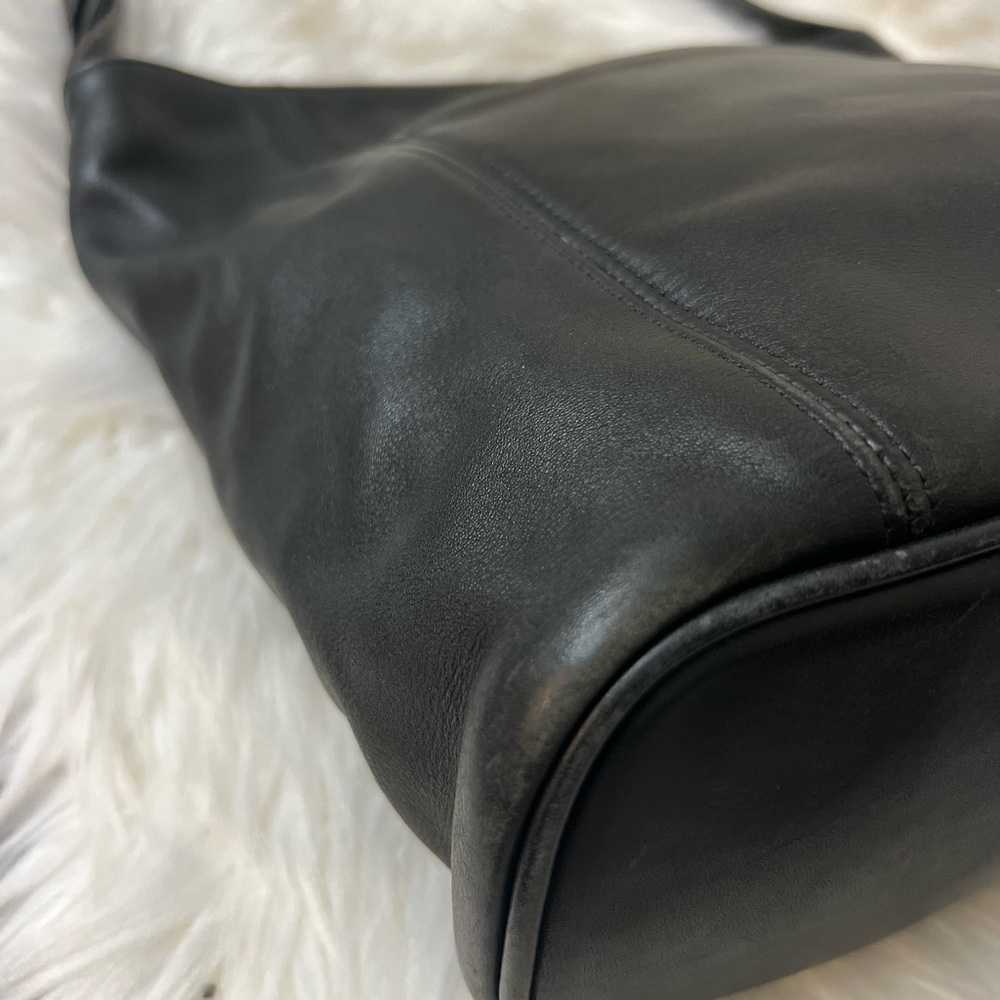 Vintage COACH ERICKSON
SOHO Black Leather Shoulder
Bag 4169 - Picture 7 of 14